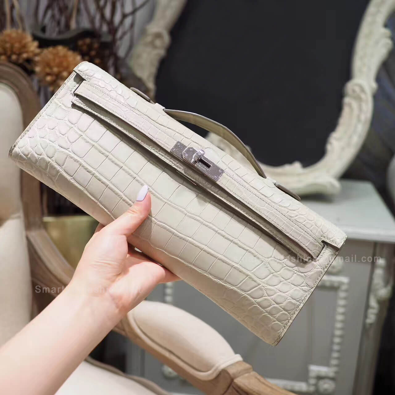 Hermes Kelly Cut 31 Clutch in 8L Beton Matte Porosus Croc PHW